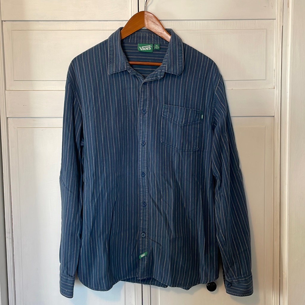 Mid 2000’s Vans Button Down